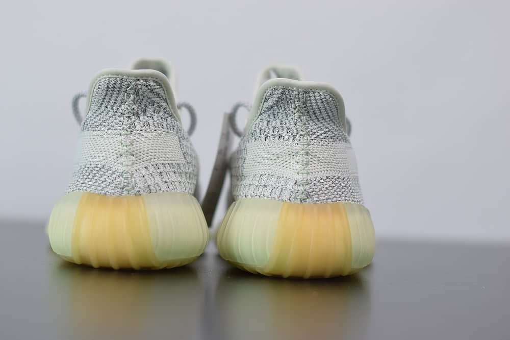 阿迪达斯Adidas Yeezy 350V2 Boost灰满天星休闲慢跑鞋纯原版本 货号：FX4349