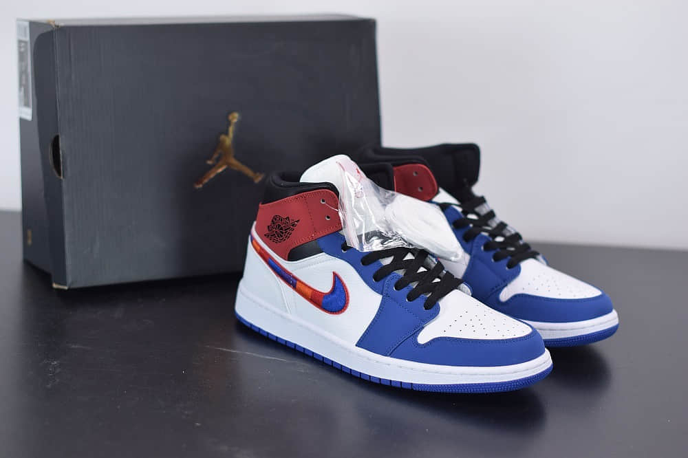 乔丹Air Jordan 1 Mid 乔1中帮蓝幻勾彩色刺绣鞋头白蓝拼接篮球鞋纯原版本 货号：852542-146