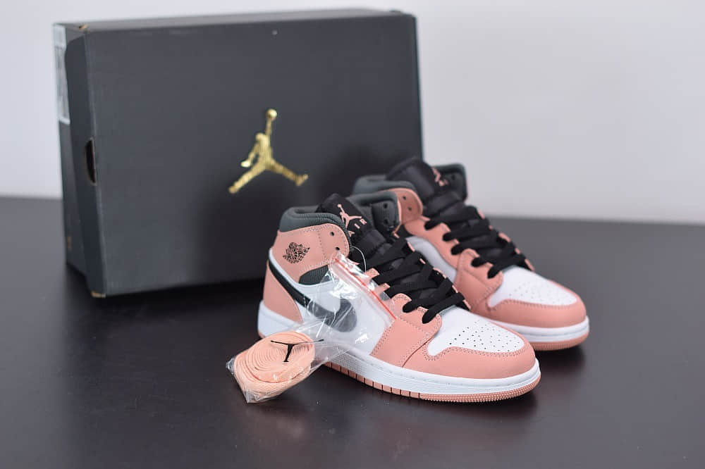 乔丹Air Jordan 1 MID樱花粉中帮篮球鞋纯原版本 货号：555112-603