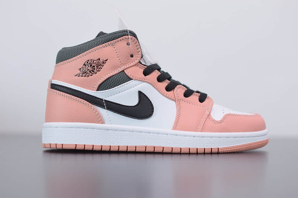 乔丹Air Jordan 1 MID樱花粉中帮篮球鞋纯原版本 货号：555112-603