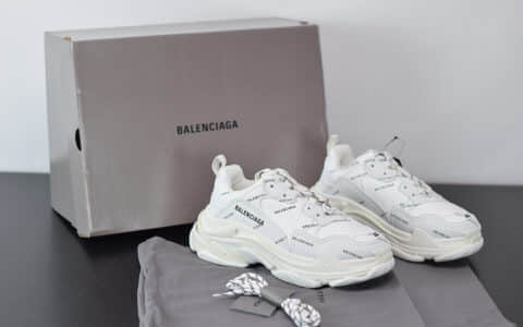 巴黎世家Balenciaga Triple S满印Logo串标老爹鞋