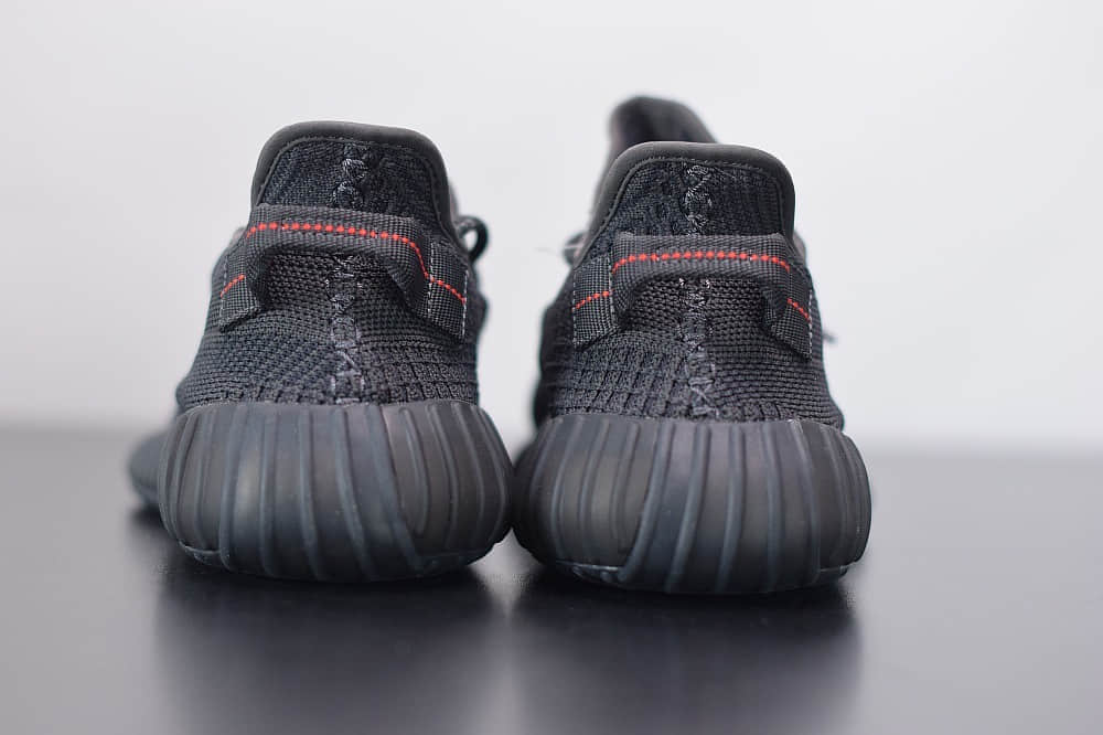 阿迪达斯ADIDAS YEZZY 350 V2黑天使休闲慢跑鞋纯原版本 货号：FU9006