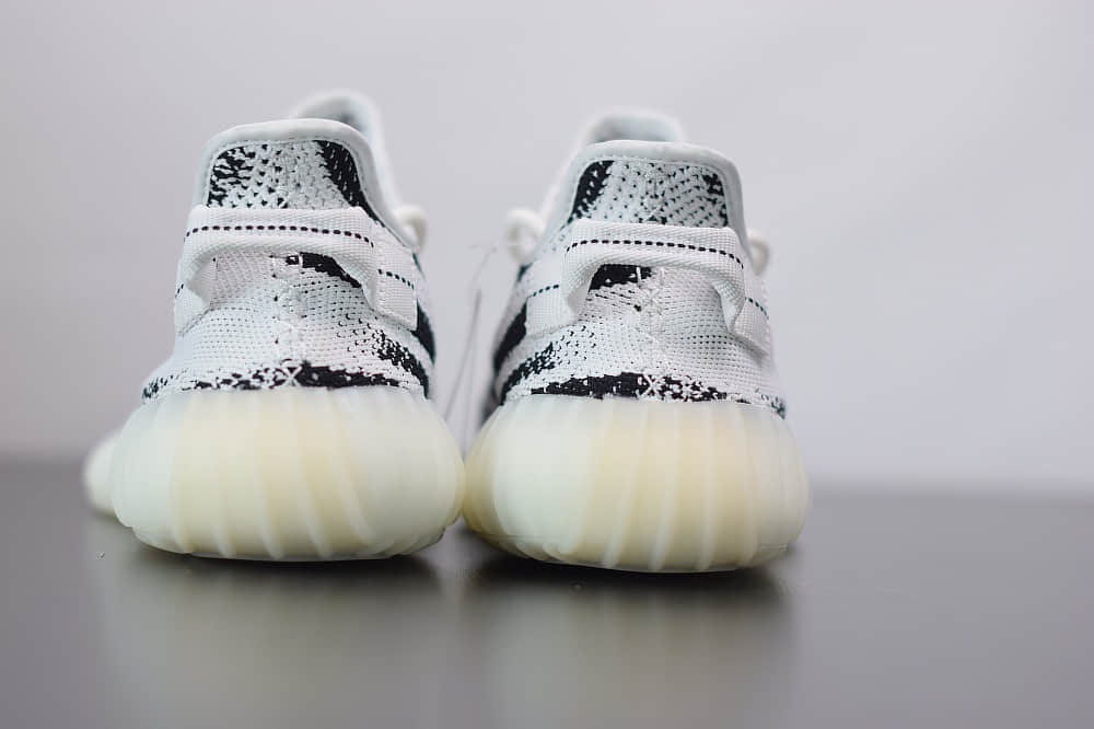 阿迪达斯ADIDAS YEZZY 350 V2白斑马爆米花休闲慢跑鞋纯原版本 货号：CP9654