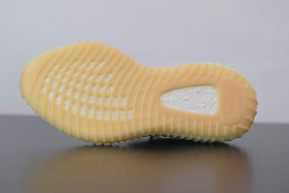 阿迪达斯ADIDAS YEZZY 350 V2奶油黄爆米花休闲慢跑鞋纯原版本 货号：F36980