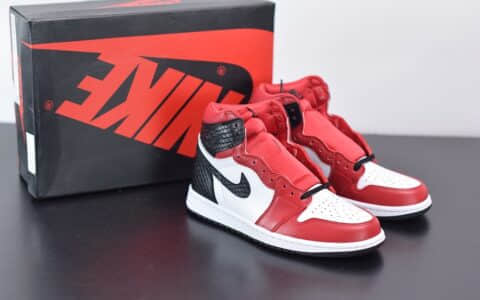 乔丹Air JordanAJ1 aj1乔丹1代高帮丝绸蛇纹板鞋纯原版本 货号： CD0461-601