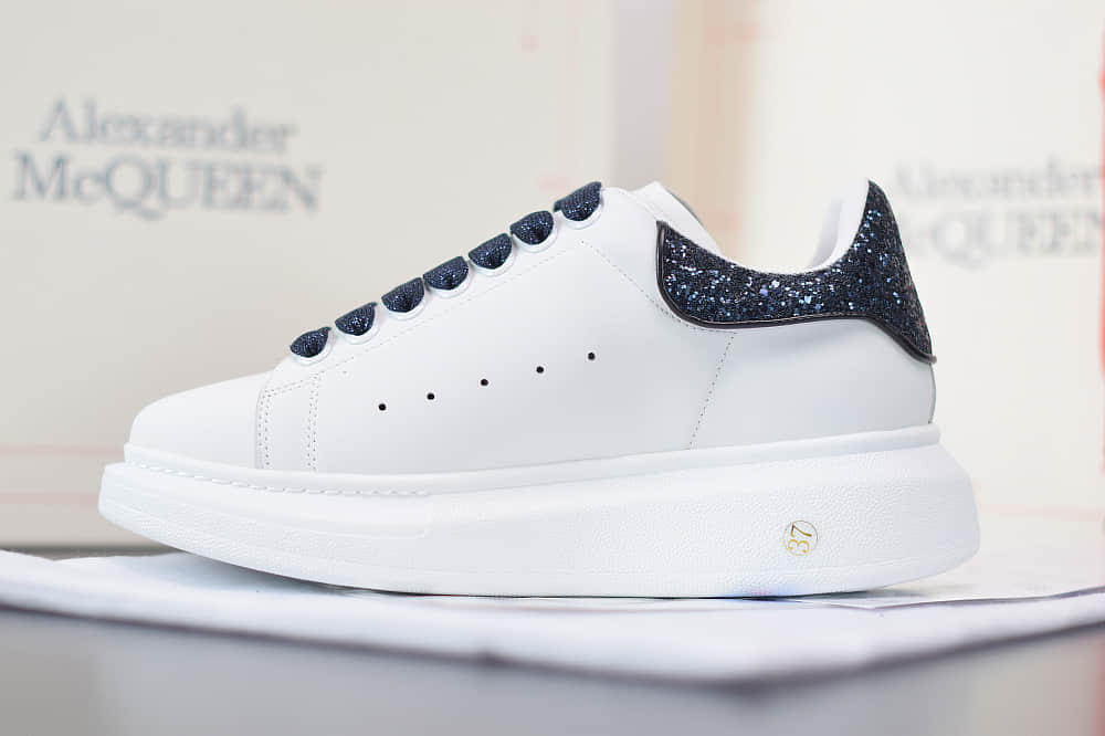 麦昆Alexander McQueen 2020早春款荧光七色系列蓝黑钻尾小白松糕鞋纯原版本