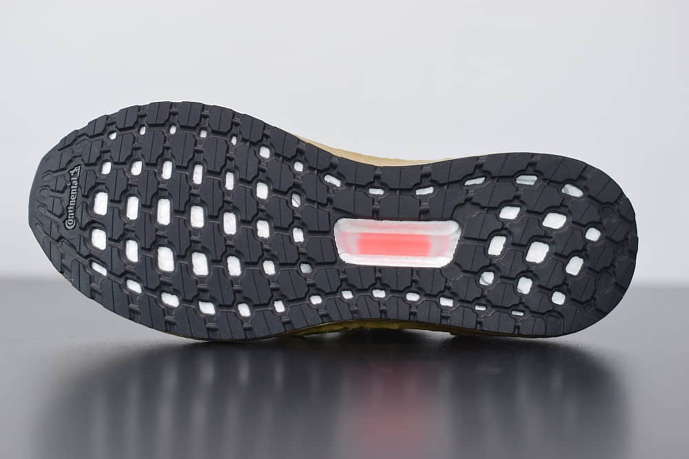 阿迪达斯Adidas Ultra Boost All Terrain金色爆米花中底休闲跑步鞋纯原版本 货号：FY3448
