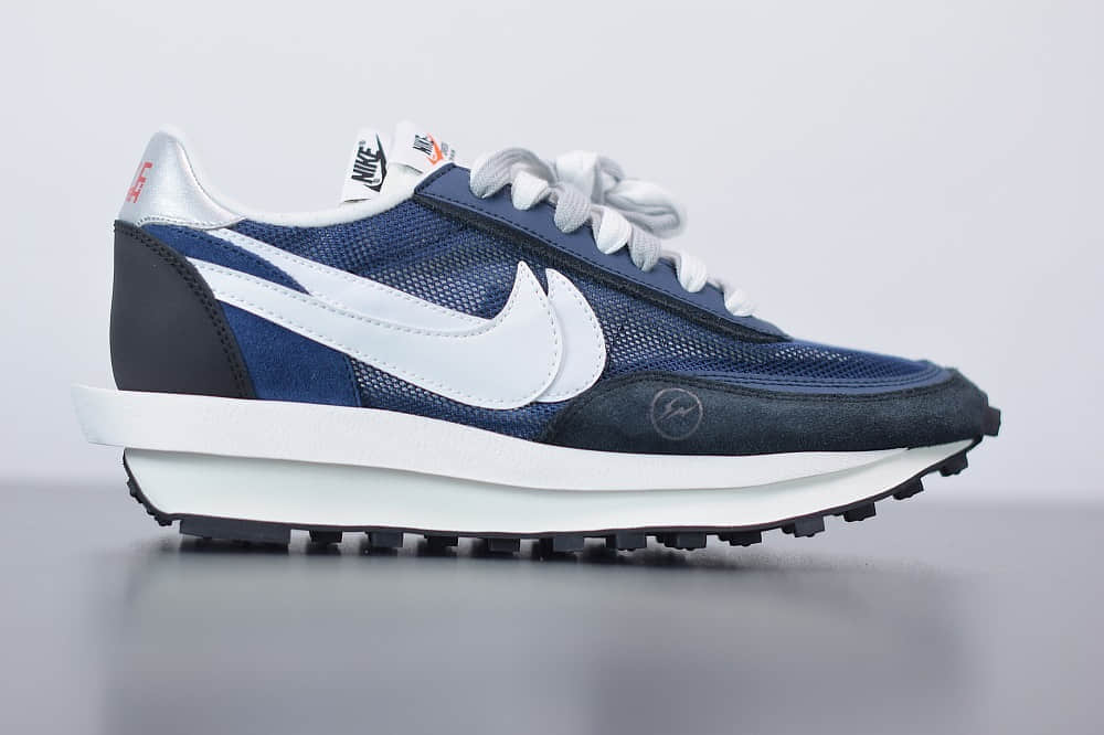 耐克Fragmentdesign x Sacai x Nike LdWaffle藤原浩三方联名双钩Swoosh解构风运动休闲跑步鞋纯原版本 货号：BV0073-008
