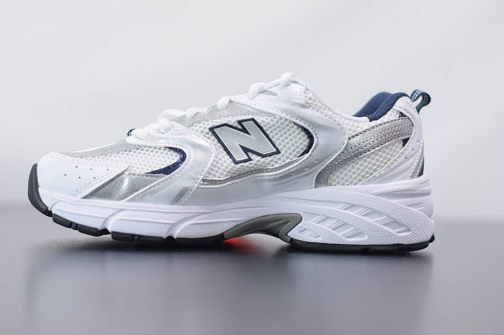 新百伦 NB530 New Balance 530 复古跑鞋纯原版本 货号：MR530CC