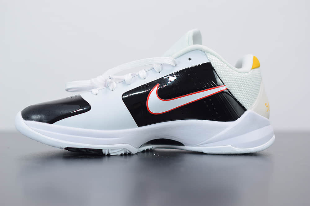 耐克Zoom Kobe V Protro科比5代黑白李小龙低帮篮球鞋纯原版本 货号：CD4991-101
