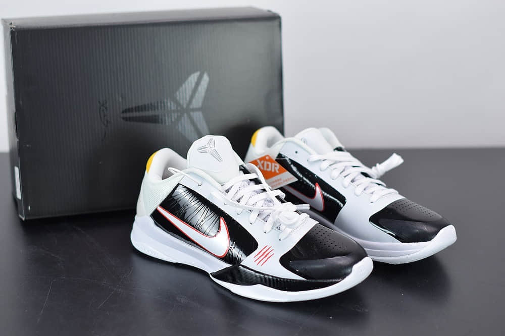 耐克Zoom Kobe V Protro科比5代黑白李小龙低帮篮球鞋纯原版本 货号：CD4991-101