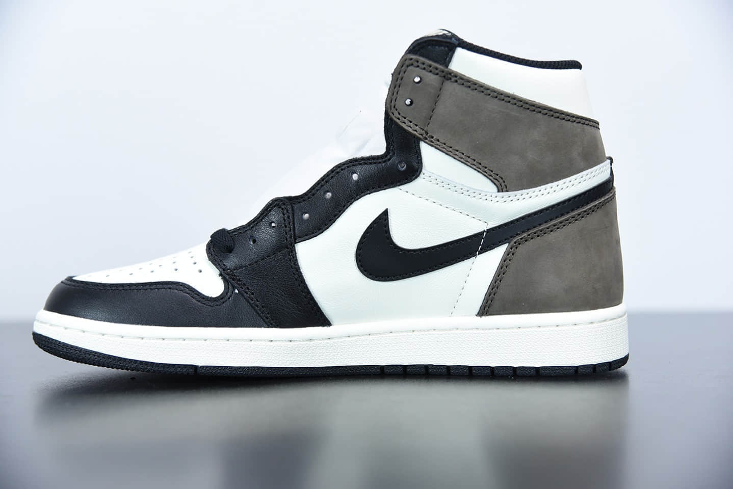 乔丹Air Jordan 1 High OG“Dark Mocha”黑摩卡小倒钩高帮板鞋纯原版本 货号：555088-105