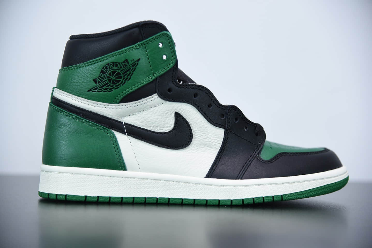 乔丹Air Jordan 1 Retro High OG “Pine Green”黑绿脚趾高帮板鞋纯原版本 货号：555088-302