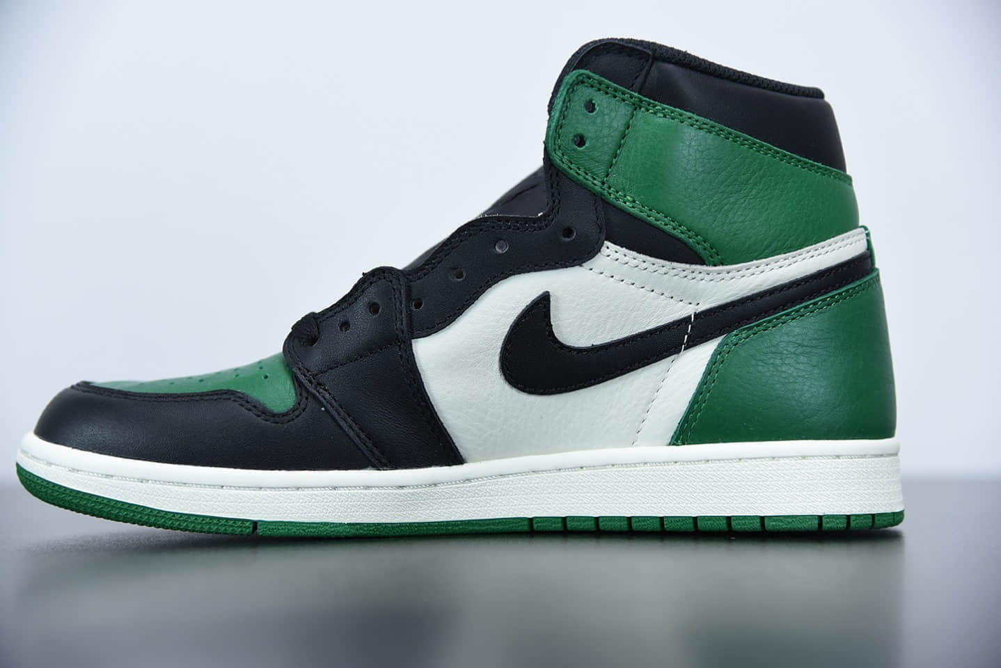 乔丹Air Jordan 1 Retro High OG “Pine Green”黑绿脚趾高帮板鞋纯原版本 货号：555088-302