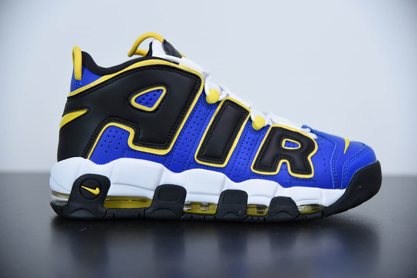 耐克Nike WMNS Air More Uptempo GSBarely Green 皮蓬黑黄蓝色篮球鞋纯原版本 货号：DC7300-400