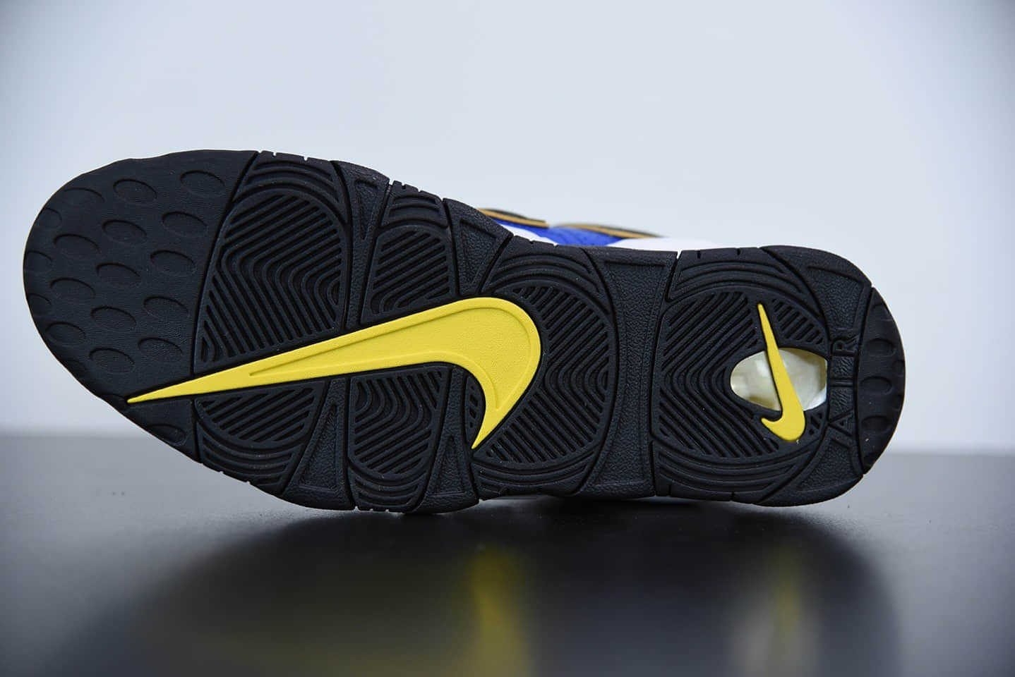 耐克Nike WMNS Air More Uptempo GSBarely Green 皮蓬黑黄蓝色篮球鞋纯原版本 货号：DC7300-400