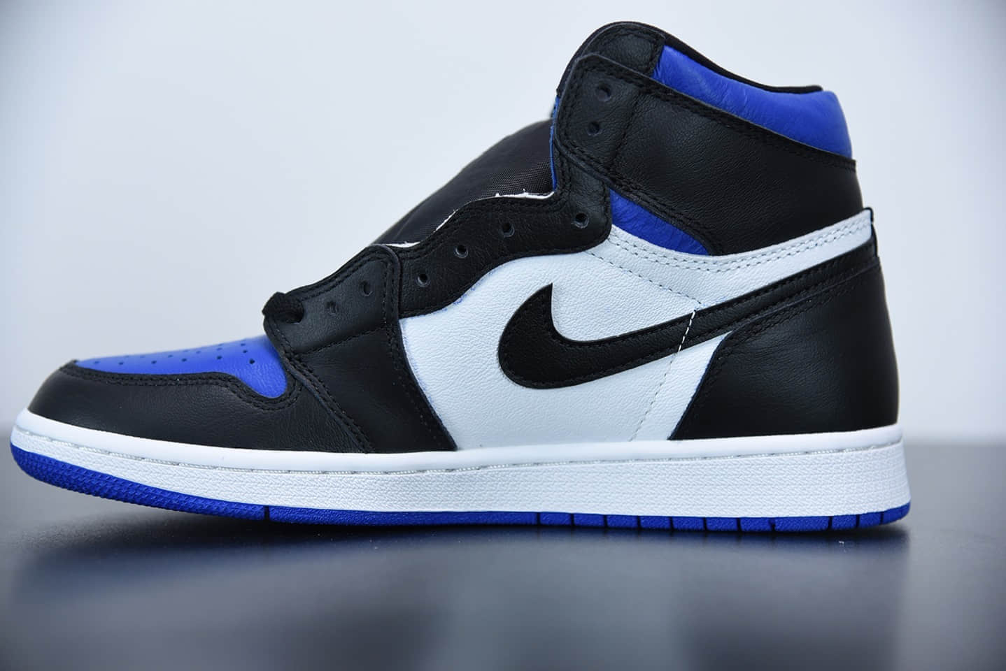 乔丹Air Jordan 1 Retro High OG White Royal王一博同款蓝黑脚趾板鞋纯原版本 货号：575441-041