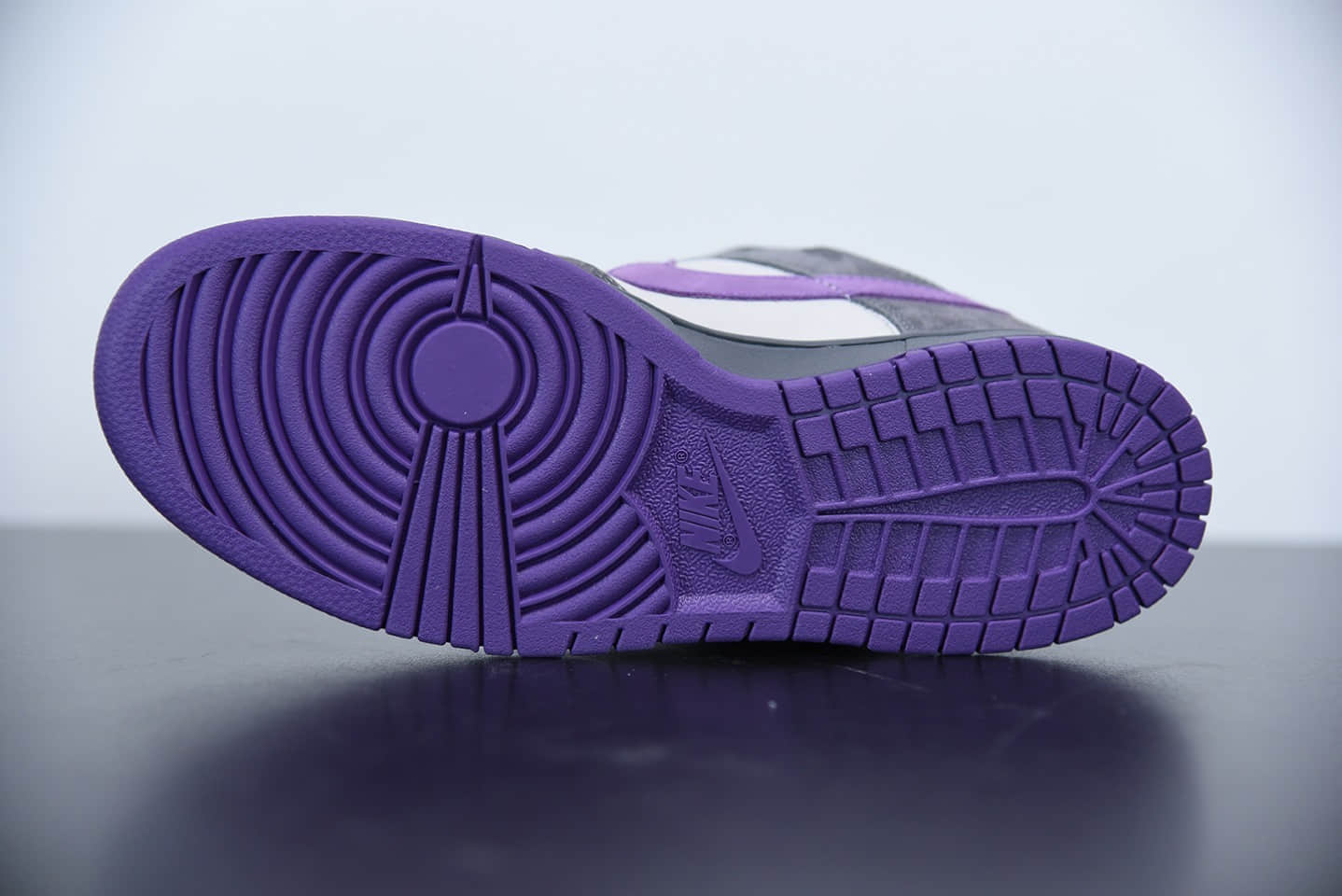耐克 Dunk Low Pro SB Purple Pigeon 紫鸽子低帮休闲板鞋纯原版本 货号：304292-051