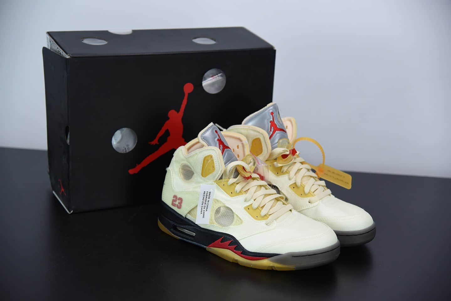 乔丹Air Jordan 5 x off white 联名款金蝉翼篮球鞋纯原版本 货号：DH8565-100
