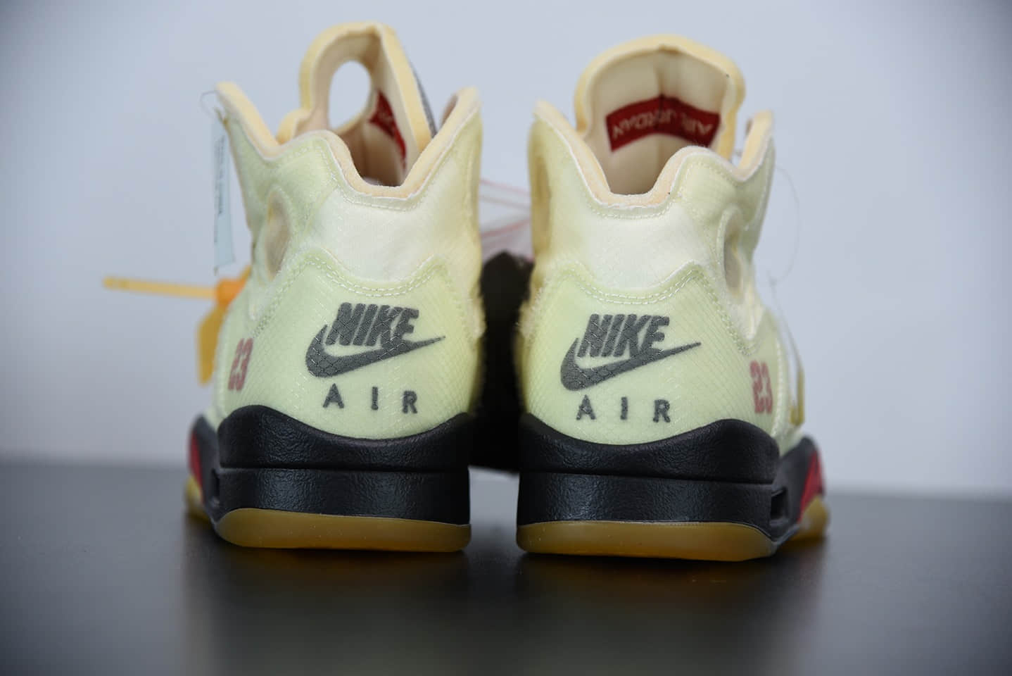 乔丹Air Jordan 5 x off white 联名款金蝉翼篮球鞋纯原版本 货号：DH8565-100