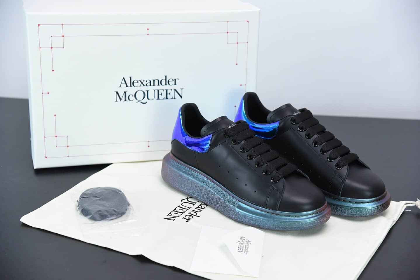 麦昆Alexander McQueen 2020早春款系列变色龙蓝尾松糕鞋纯原版本