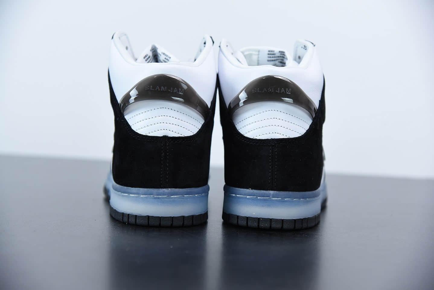 耐克Slam Jam x Nike Dunk High 黑白联名系列全头层皮高帮休闲滑板鞋纯原版本 货号：DA1639-101
