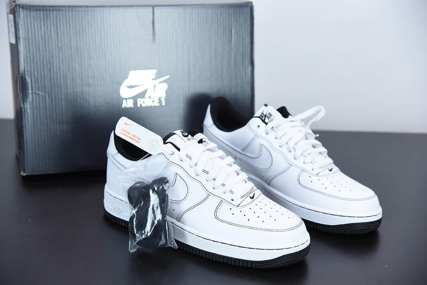 耐克Nike Air Force 1 Low 马克笔黑白缝线空军一号低帮运动休闲板鞋纯原版本 货号： CV1724-104