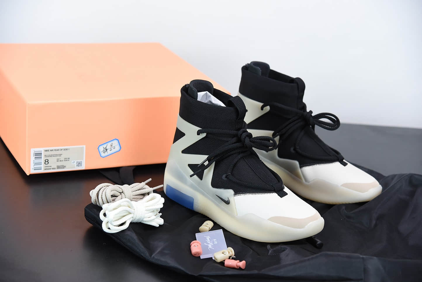 耐克Nike Air Fear of God 1 黑白灰联名高街敬畏上帝高帮球鞋纯原版本 货号：AR4237-902