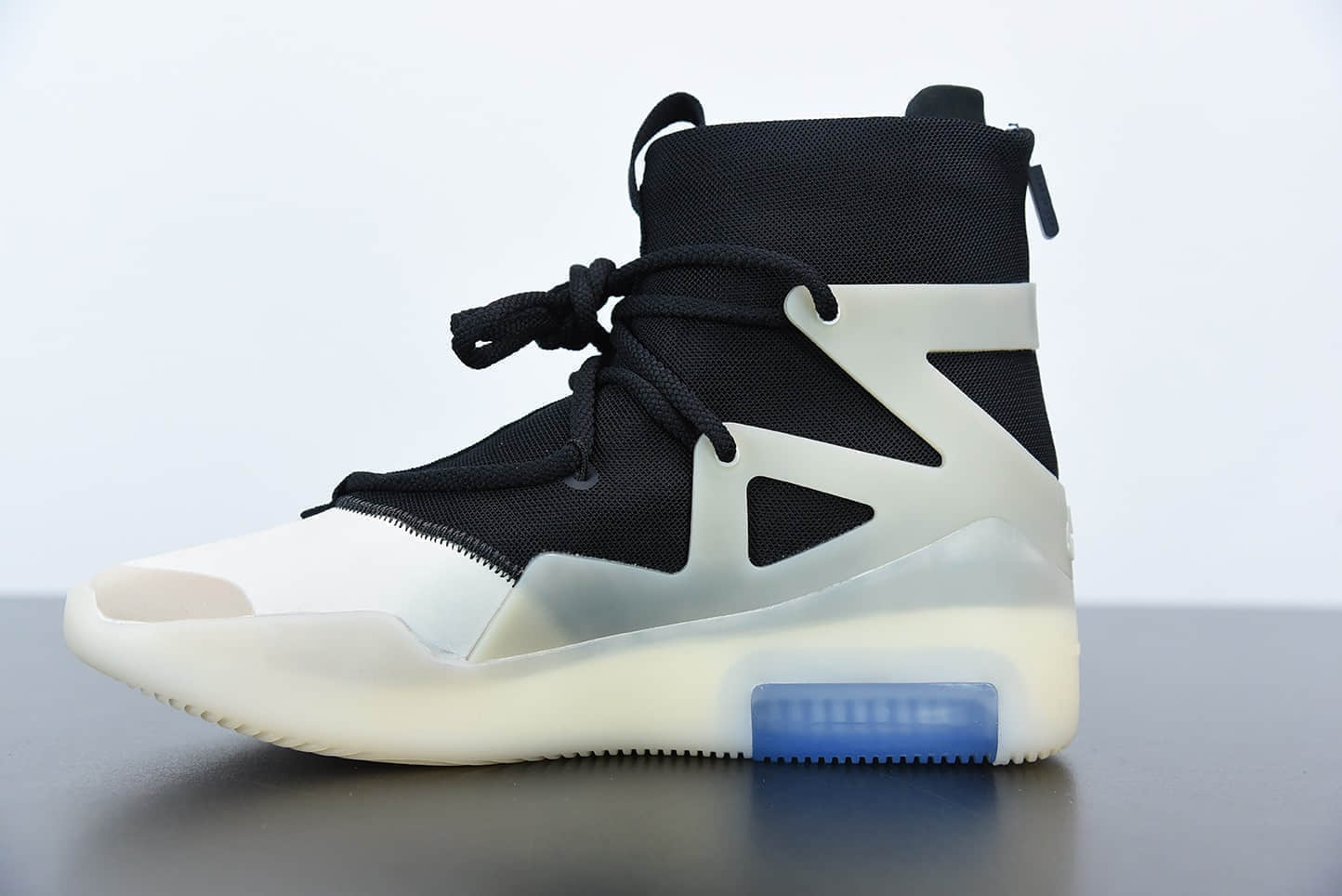 耐克Nike Air Fear of God 1 黑白灰联名高街敬畏上帝高帮球鞋纯原版本 货号：AR4237-902