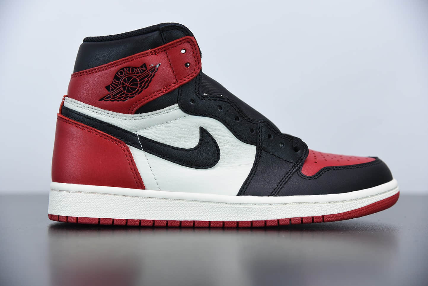 乔丹AIR JORDAN Retro High OG “Bred Toe” 黑红脚趾高帮文化篮球鞋纯原版本 货号：555088-610