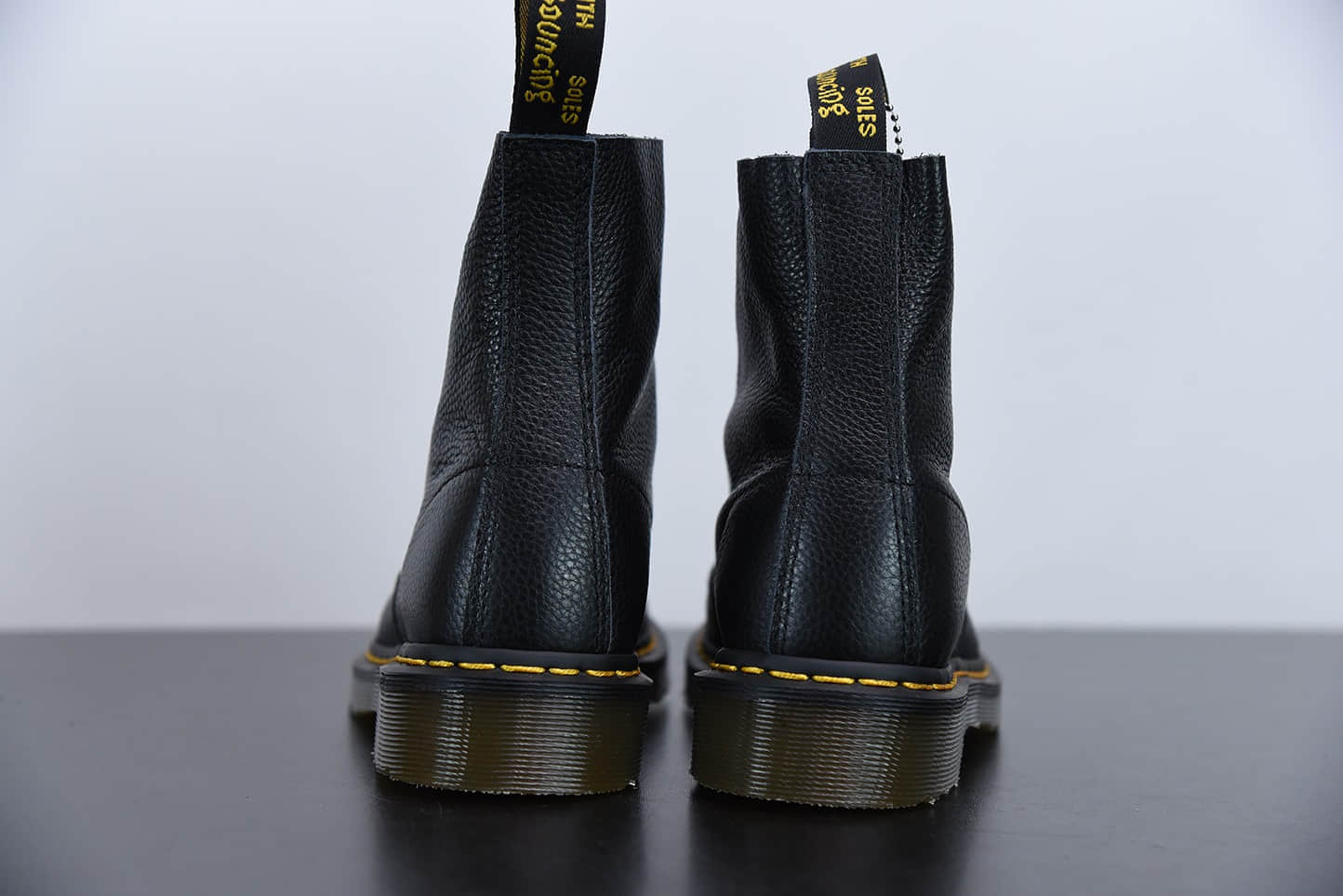 马汀博士Dr. Martens Bex 8-Eye Boot 1460黑色高帮系列复古八孔系带全皮工装马丁靴纯原版本