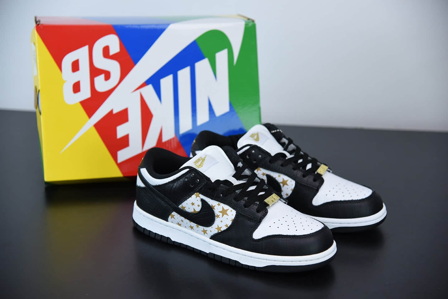 耐克Supreme x Nk SB Dunk Low黑色星星联名款休闲运动滑板鞋纯原版本 货号：DH3228-102