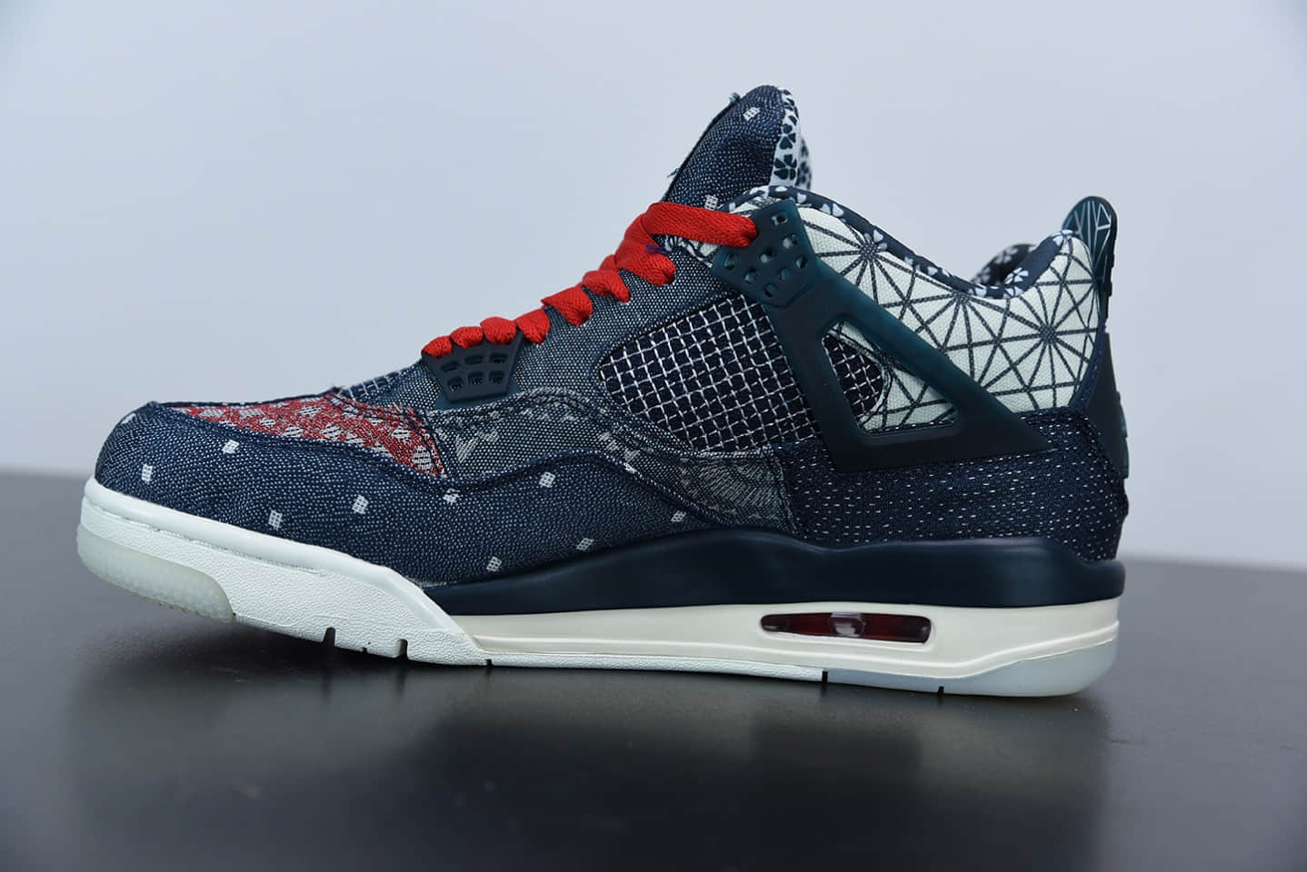 乔丹Air Jordan 4 Retro SE “Sashiko” 刺子绣蓝白牛仔男子文化篮球鞋纯原版本 货号：CW0898-400