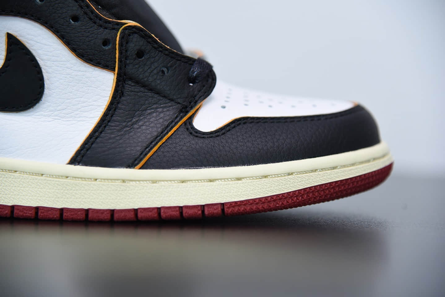 乔丹Union Los Angeles x Air Jordan 1 Retro High OG NRGRedBlack Store List 联名拼接黑脚趾高帮板鞋纯原版本 货号：BV1300-106