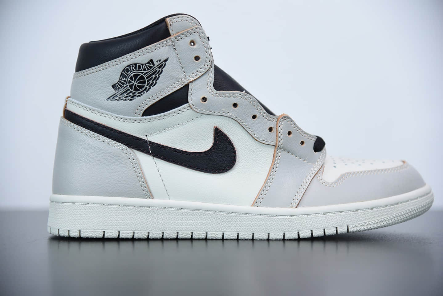 乔丹Air Jordan 1 x Nike Sb High OG Light Bone白黑刮刮乐篮球鞋纯原版本 货号：CD6578-006