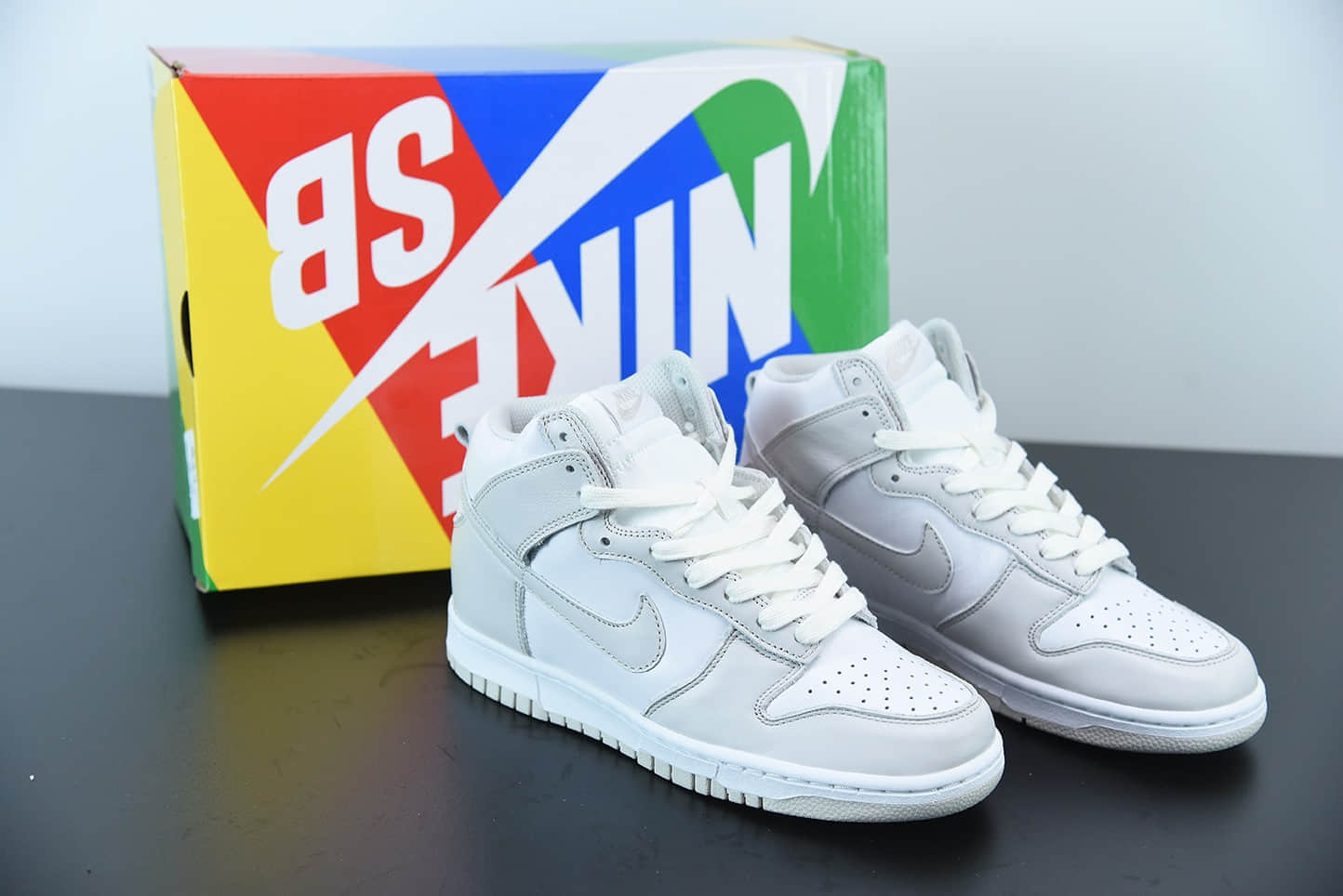 耐克Nike dunk high “Vast Grey” 灰白高帮陈伟霆同款高帮板鞋纯原版本 货号：DD1399-100