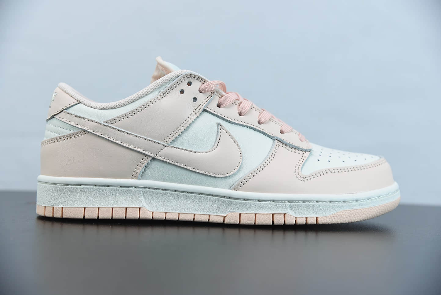 耐克Nike Dunk SB Low Orange Pearl 樱花粉女神粉低帮休闲鞋纯原版本 货号： DD1503-102