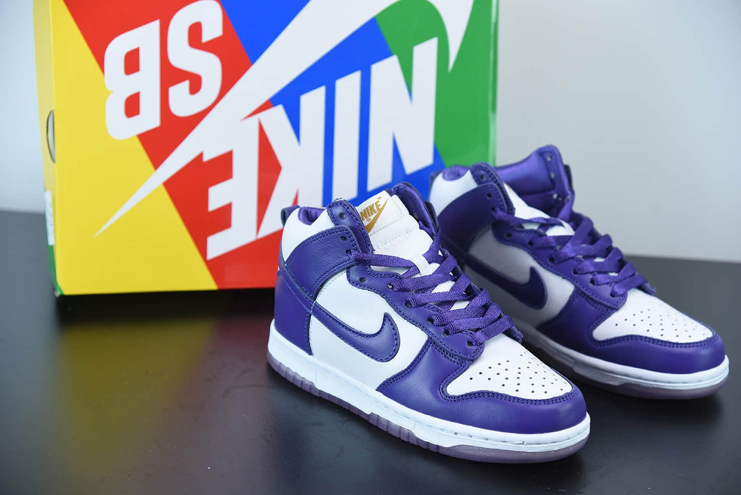 耐克Nike SB Dunk High Varsity Purple 扣篮系列白紫配色复古高帮休闲运动滑板鞋纯原版本 货号：DC5382-100