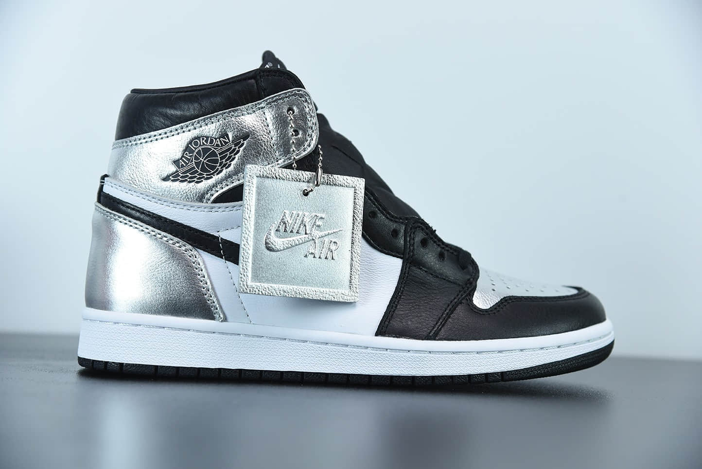 乔丹Air Jordan 1 High OGMetallic Silver小伦纳德黑银脚趾高帮板鞋纯原版本 货号：CD0461-001