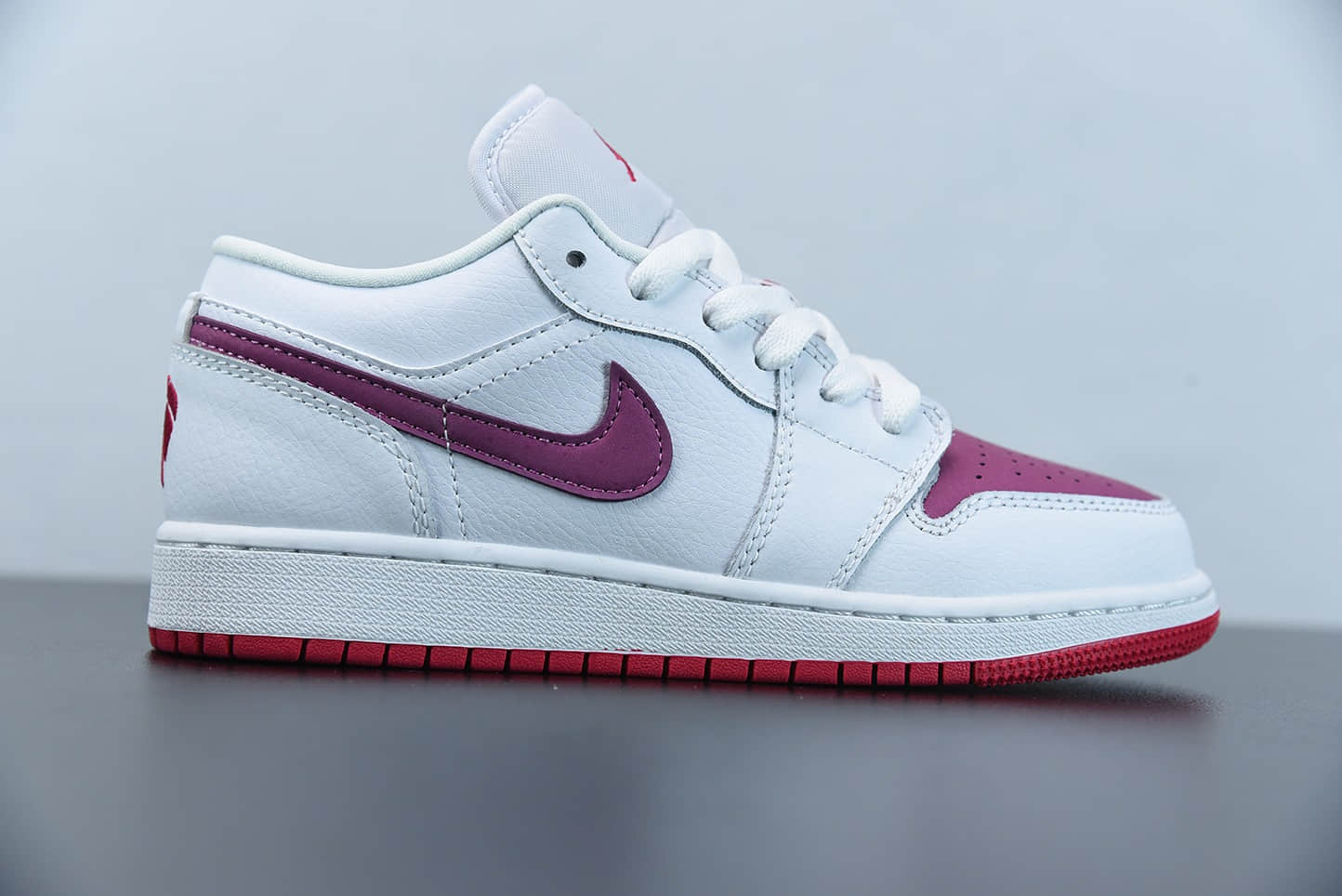 乔丹Air Jordan 1 Low GS AJ1情人节女子白粉紫低帮休闲鞋纯原版本 货号：554723-161