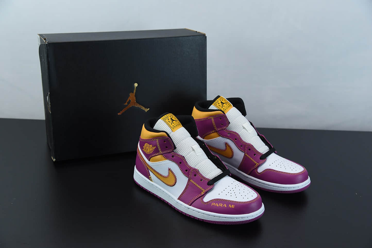 乔丹Air Jordan 1 Mid DOD 白黄粉亡灵节中帮文化篮球鞋纯原版本 货号：DC0350-100