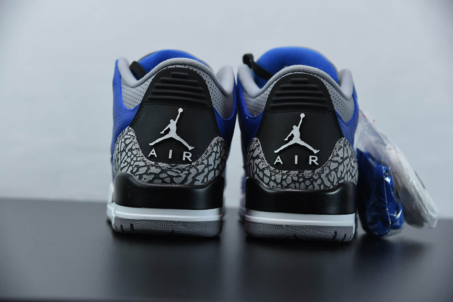 乔丹Air Jordan 3 Retro Blue Cement荔枝纹黑蓝水泥男子文化篮球鞋纯原版本 货号：CT8532-400