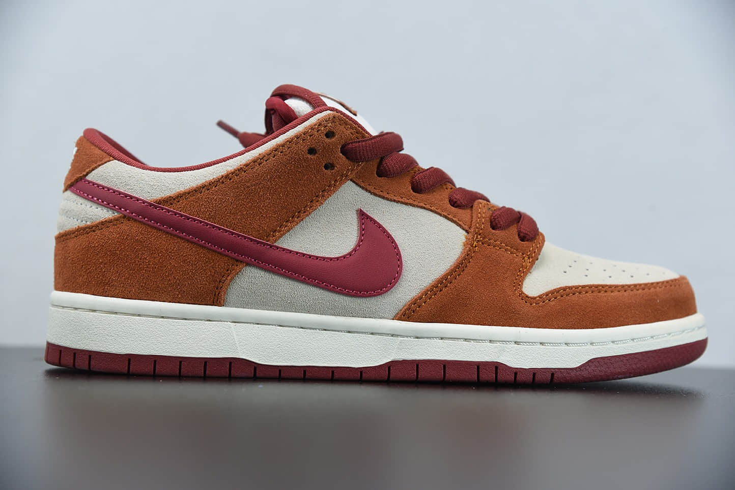 耐克Nike SB Dunk Lok Russet Cedar王一博同款红棕麂皮低帮休闲运动滑板鞋纯原版本 货号：BQ6817-202