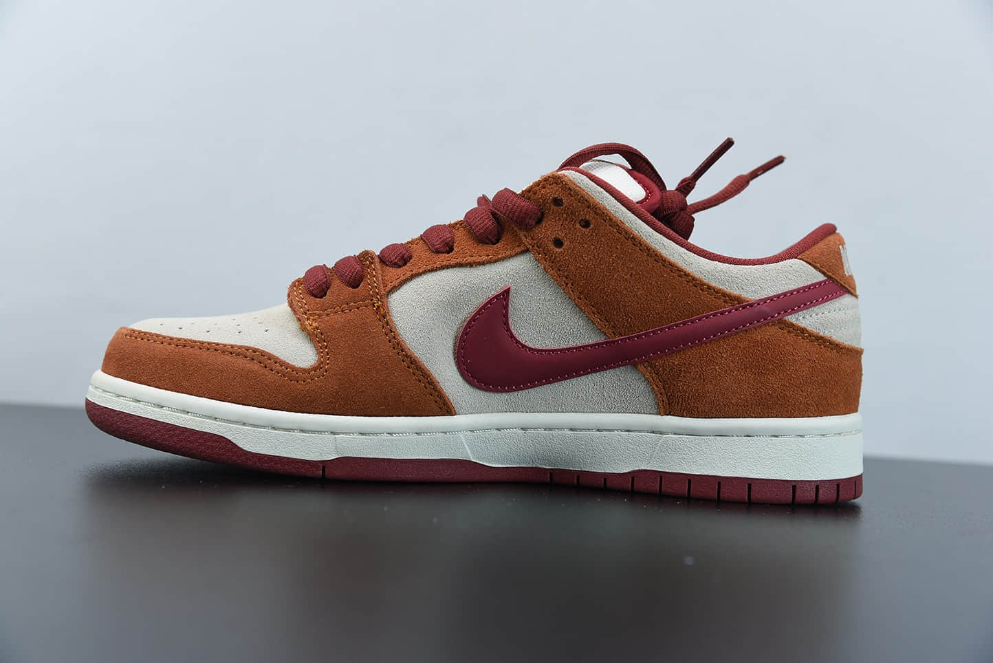 耐克Nike SB Dunk Lok Russet Cedar王一博同款红棕麂皮低帮休闲运动滑板鞋纯原版本 货号：BQ6817-202