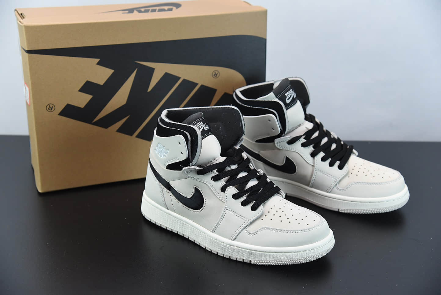 乔丹Air Jordan 1 Zoom Air CMFT“Summit White”珍珠奶茶米白色高帮板鞋纯原版本 货号：CT0979-100