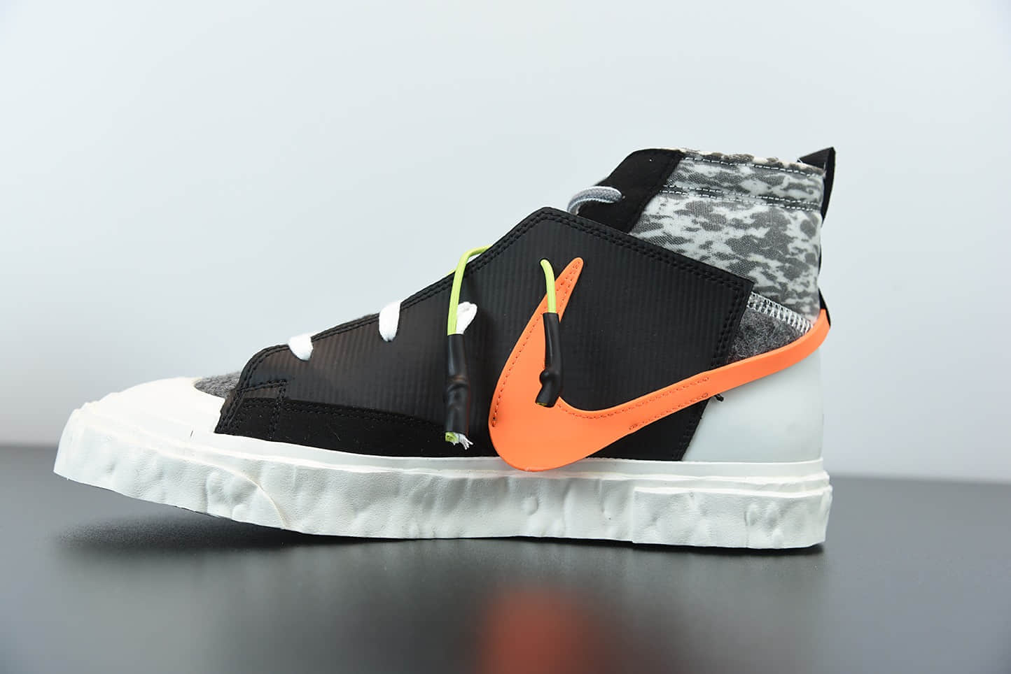 耐克READYMADE x Nike Blazer Mid 周杰伦同款黑橙解构中帮板鞋纯原版本 货号：CZ3589-001