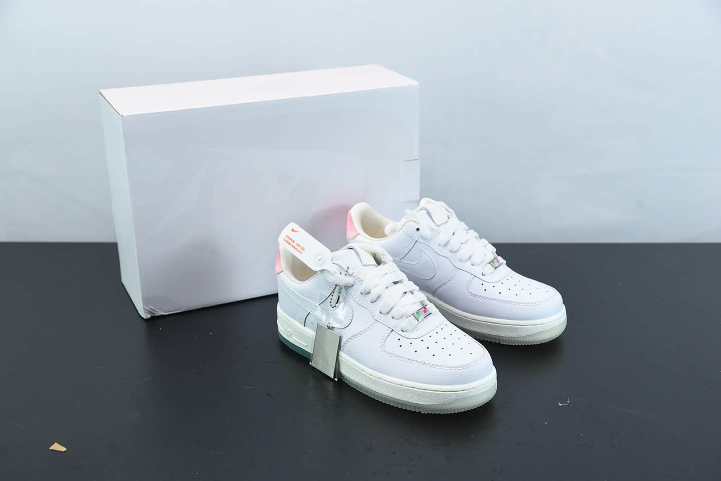 耐克Air Force 1 '07 GOT EM 白绿粉寿桃空军一号低帮休闲鞋纯原版本 货号：DC3287-111