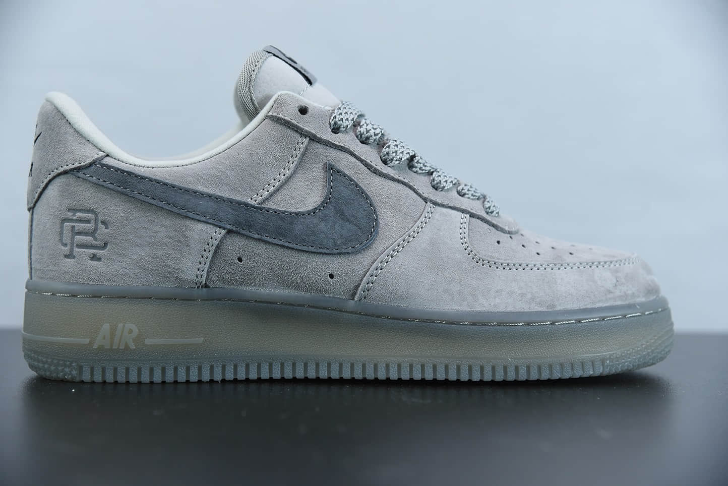 耐克eigning Champ X Nk Air Force1 MID3M反光酷灰卫冕冠军空军一号低帮休闲板鞋纯原版本 货号：AA1117-118