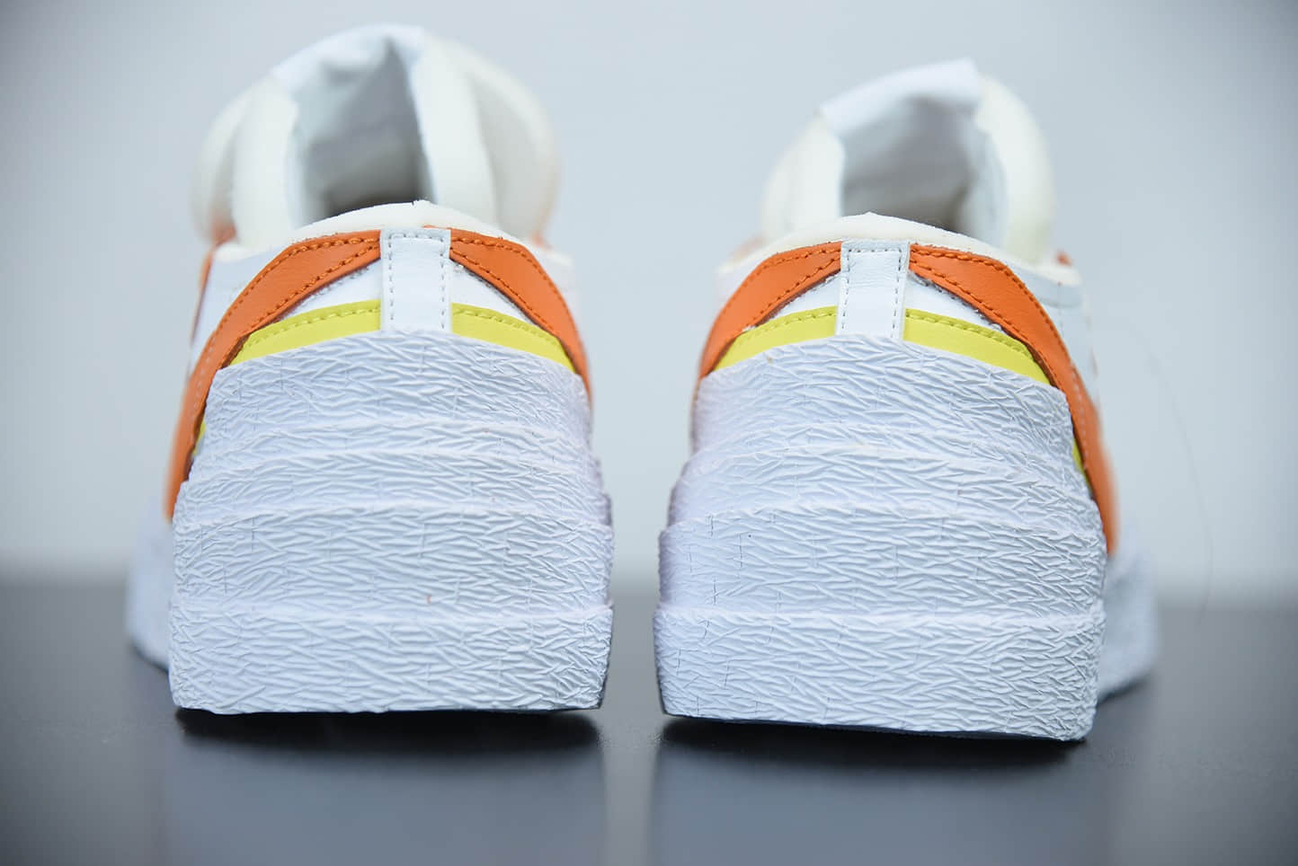 耐克Sacai x Nk Blazer low 白橙解构全新联名开拓者低帮休闲板鞋纯原版本 货号：DD1877-100