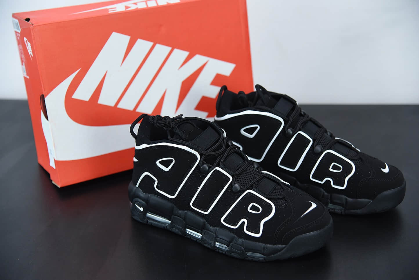 耐克Nike Air More Uptempo ′96 大Air皮蓬黑白篮球鞋纯原版本 货号：414962-002